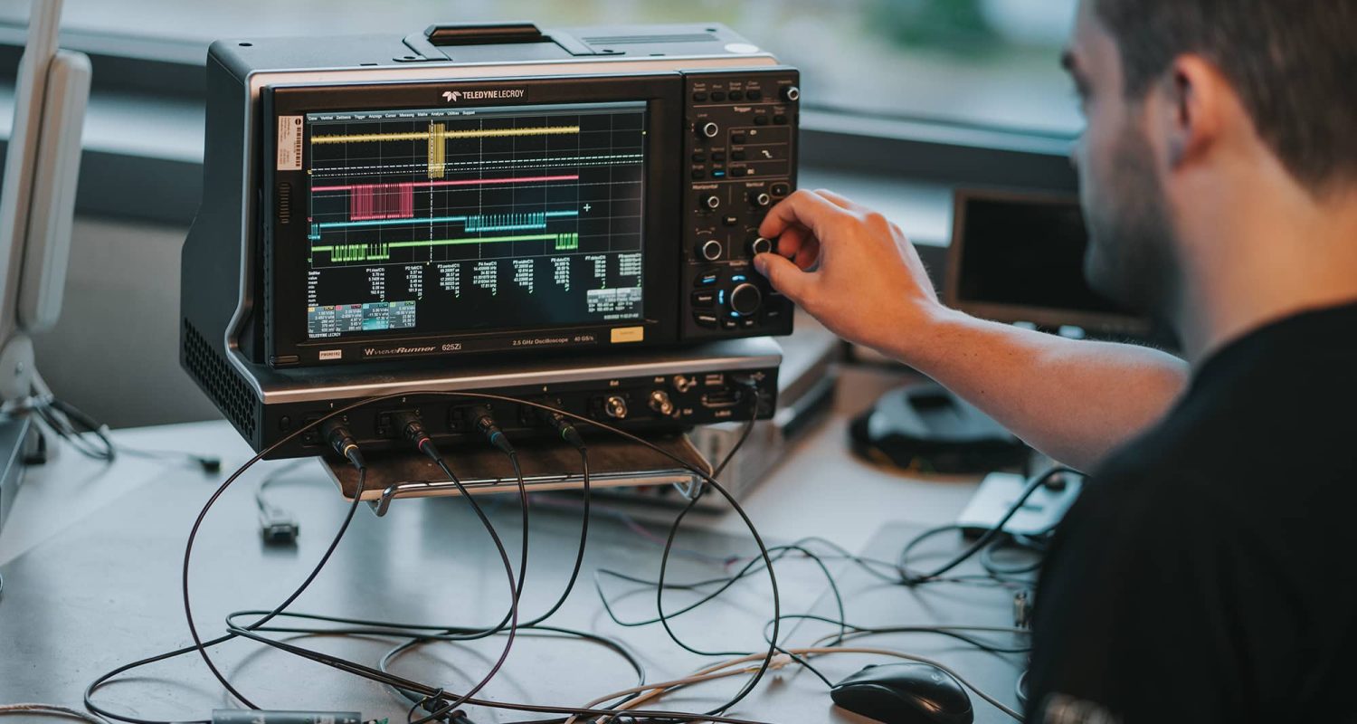 Entwicklung Elektroniken TeraTron